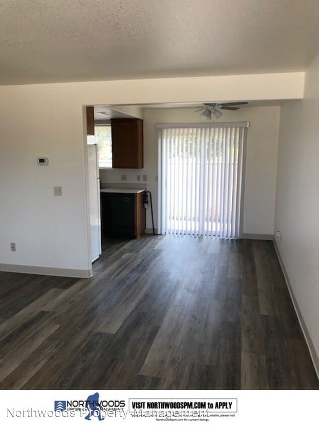 2 br, 1 bath House 1765 Medart Ln House Rental in Grants Pass, OR