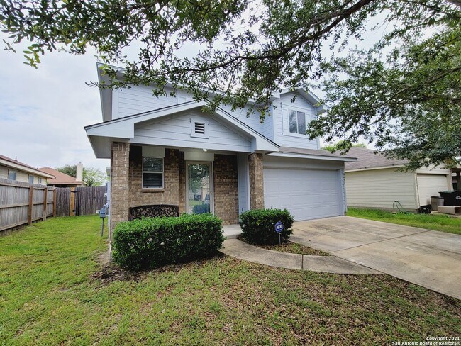 Foto del edificio - 8451 Chalk Hill Cove