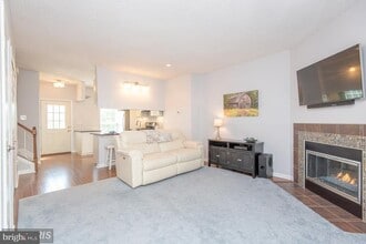 Building Photo - 3070 Madden Ct