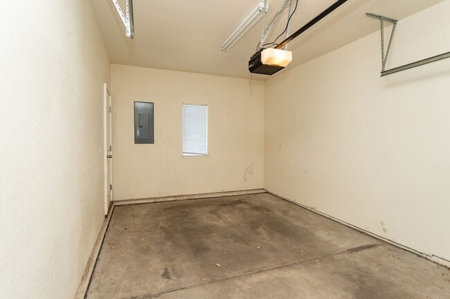 Foto del edificio - Beautiful Ranch-Style Condo with Attached ...