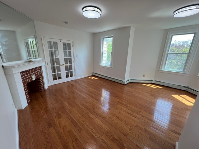 Living Room - 113 Oakwood Ave