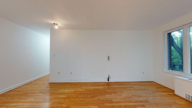 Foto del edificio - 2400 41st St NW