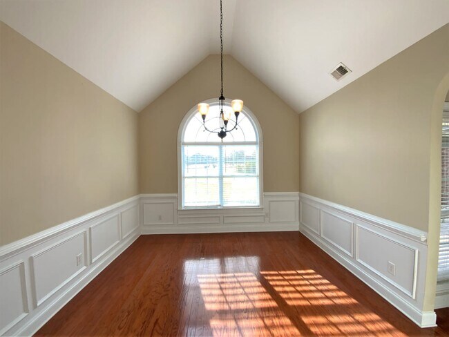 Foto del edificio - 237 Hummingbird Ct