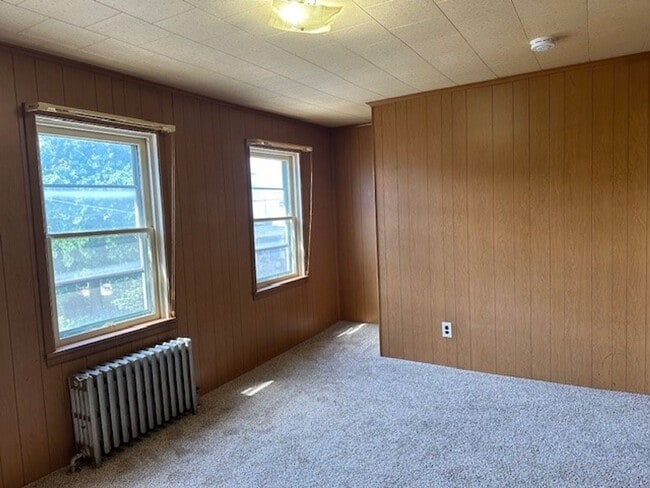 Building Photo - 469 North St