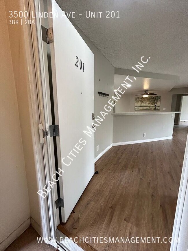 Foto del edificio - 3500 Linden Ave