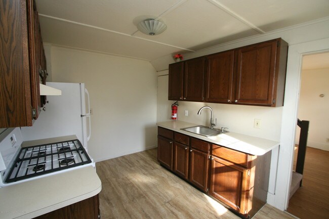 Building Photo - 20 Mount St