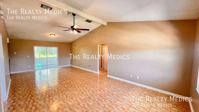 Building Photo - 6421 Undine Way