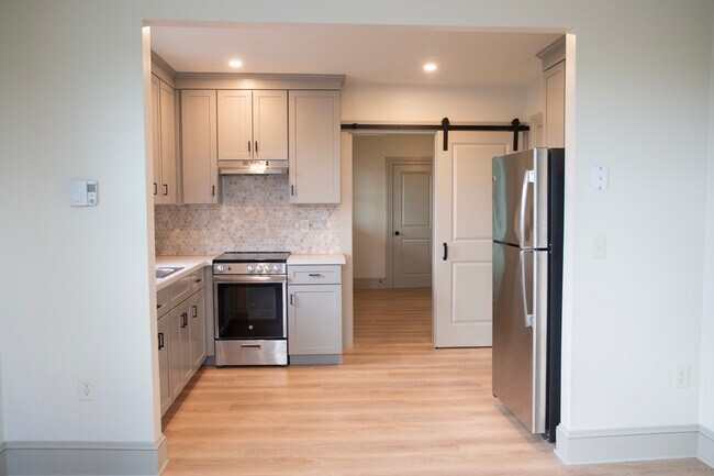 Foto del edificio - 2493 Mount Joy Rd