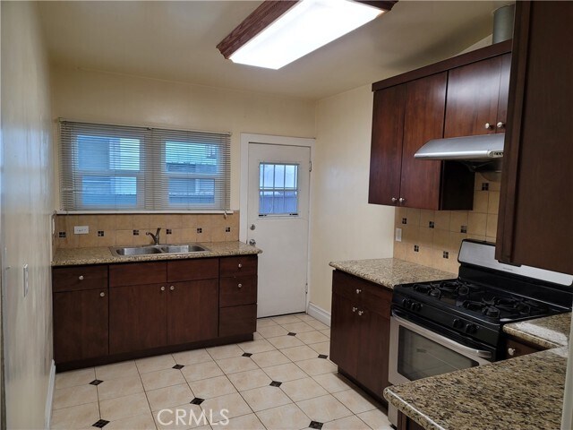 Foto del edificio - 3106 Sherwood Ave