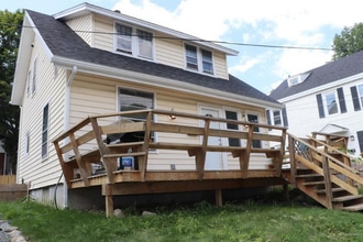 Building Photo - 164 Court St