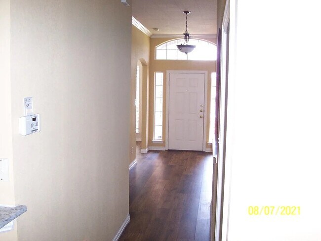Foto del edificio - 7900 Brookmount St