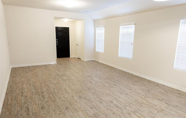 Building Photo - 5402 Rio Sabinas St