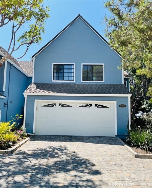 Primary Photo - 6001 Loynes Dr