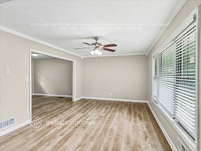 Building Photo - 2652 Williamsburg Dr