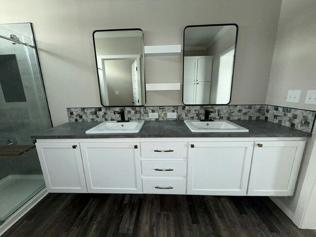 Building Photo - 3519 Campari Dr