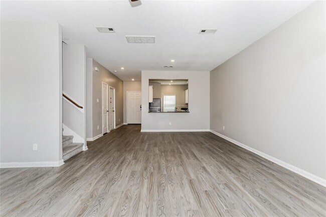 Building Photo - 26107 Hals Dr