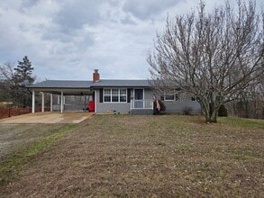 Building Photo - 14473 State Hwy O