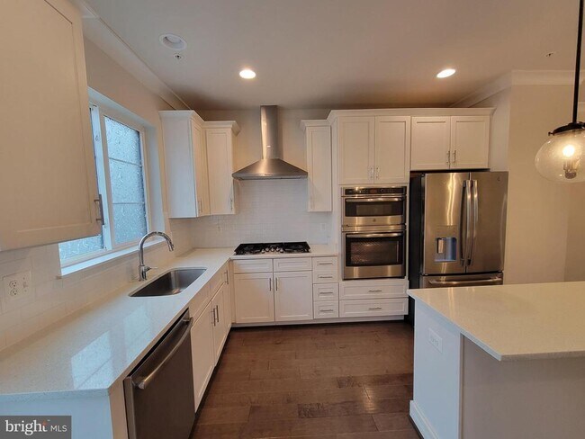 Building Photo - 4921 Trail Vista Ln