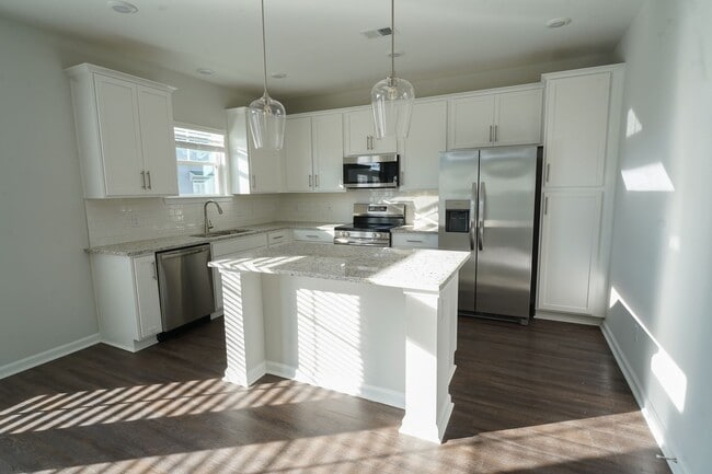 Building Photo - Available Soon!