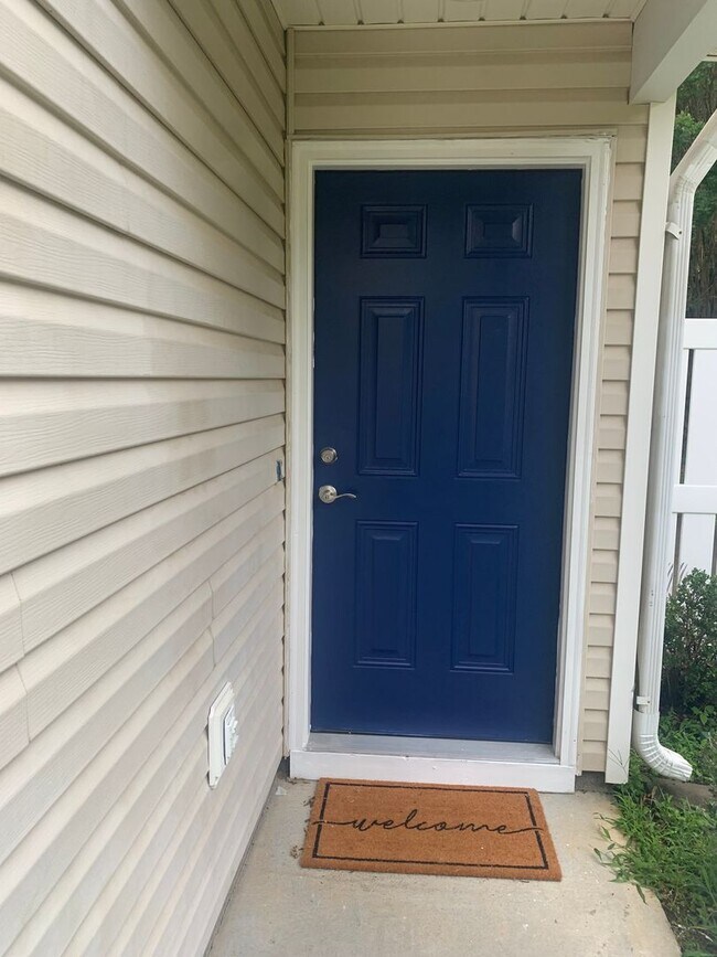 Building Photo - 9036 Shallcross- REMODELED NW RALEIGH HOME...
