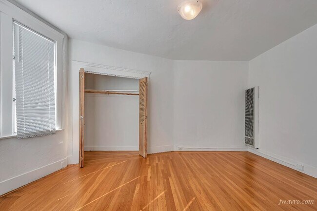 Foto del edificio - 2420 Market St