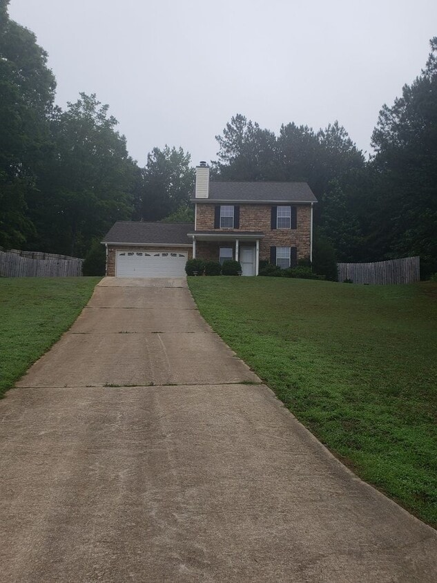 Primary Photo - 4 Bedroom 3 Bath Home in Locust Grove