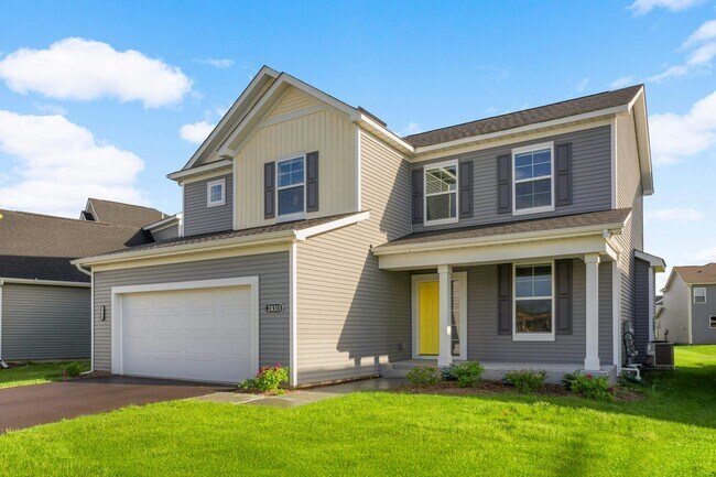 Building Photo - 24313 Edgewater Dr