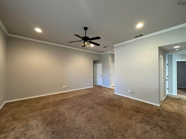 Foto del edificio - 5106 Ryan Collins Dr