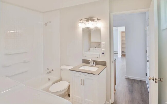 Foto del edificio - 2715 Farnsworth Dr