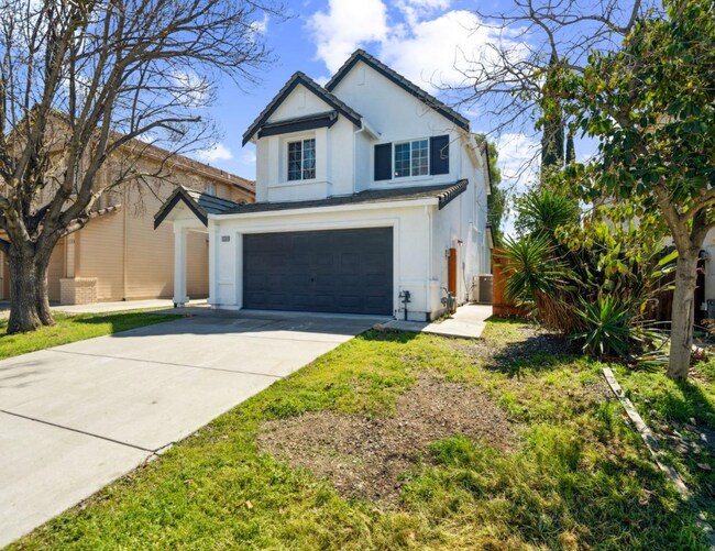 Foto del edificio - Stunning 3 Bed, 2.5 Bath in Antioch