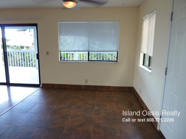 Building Photo - 3500 Malina Pl