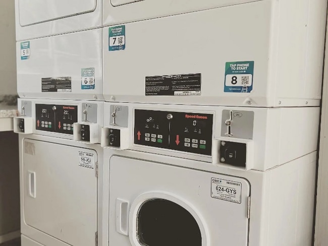 Building Photo - 461 Eldon Dr