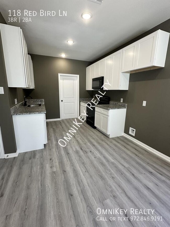 Building Photo - 118 Red Bird Ln