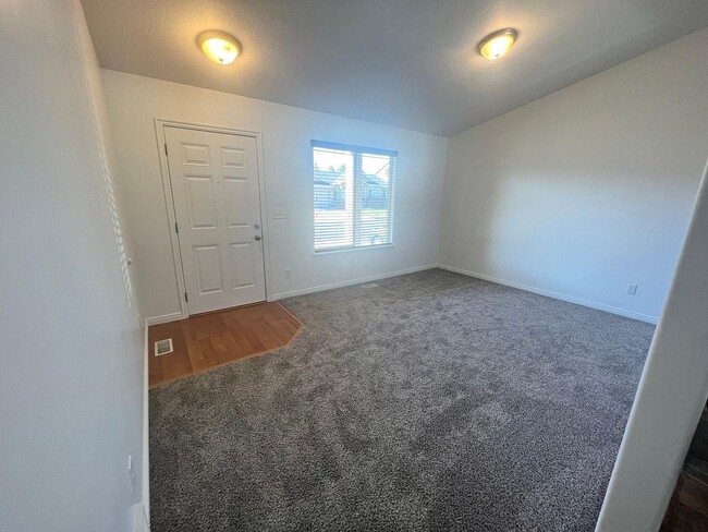 Foto del edificio - 1515 S Spring Creek Dr