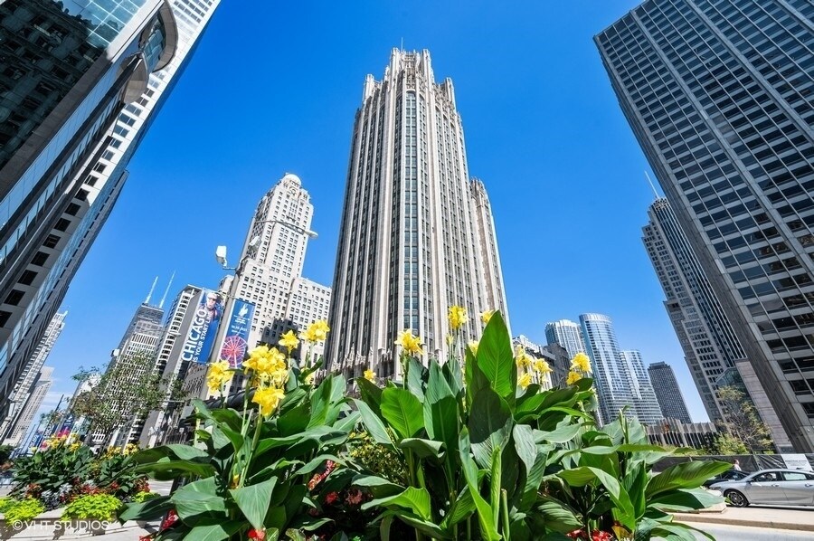 Primary Photo - 435 N Michigan Ave