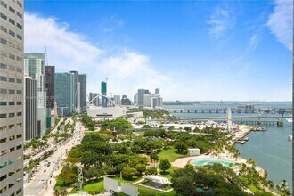 Building Photo - 325 S Biscayne Blvd