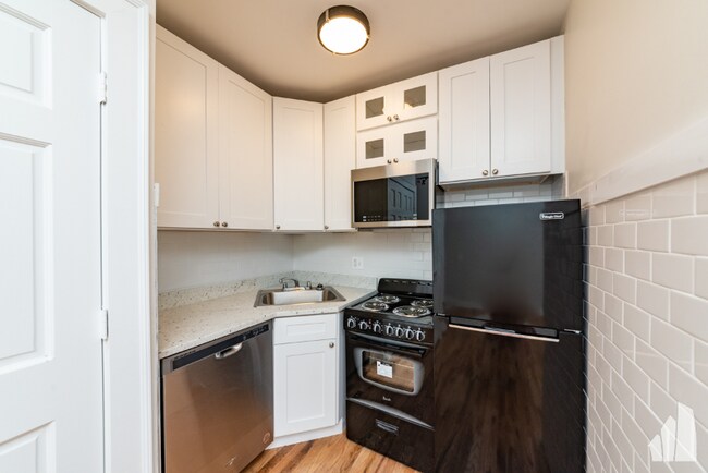 Foto del edificio - 4526 N Sheridan Rd