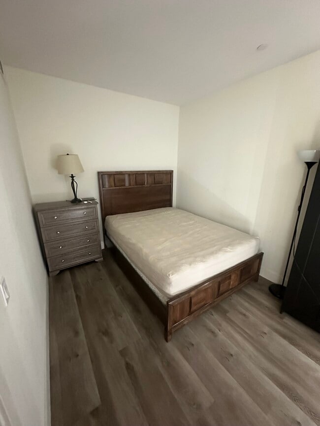 Foto del edificio - 5779 Acacia Ln
