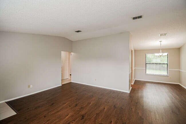 Foto del edificio - 2921 Andy Ct