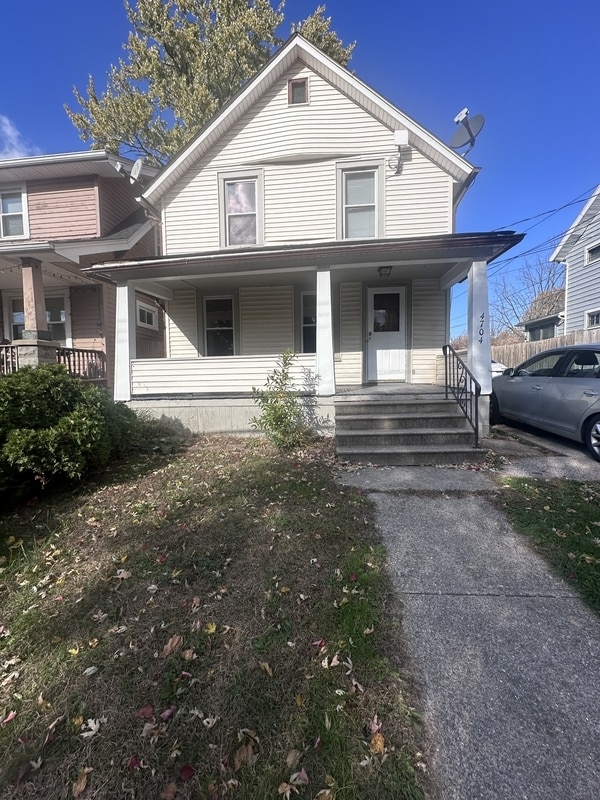 Building Photo - 4704 Behrwald Ave