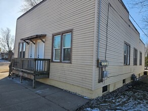 Building Photo - 1821 W Grand Ave