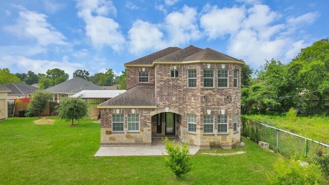 Building Photo - 2608 Bostic St