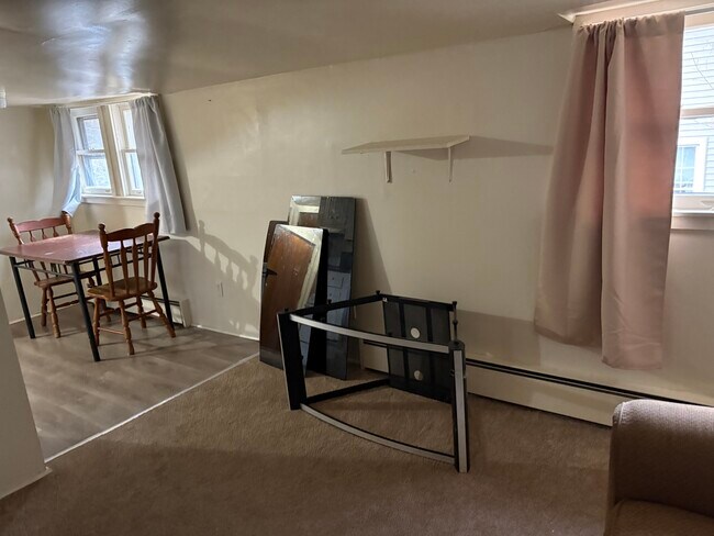 Foto del edificio - 103 E Steuben St