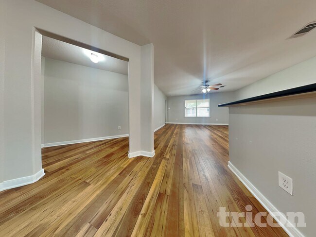 Foto del edificio - 4063 Pedernales River Ln