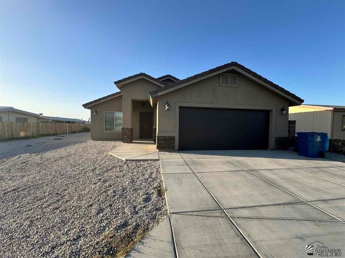 Foto principal - 13308 E 45th St