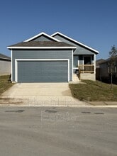 Building Photo - 1518 Tiptop Mdw