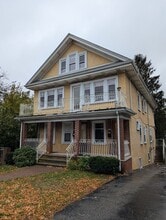 Building Photo - 378 Fellsway W