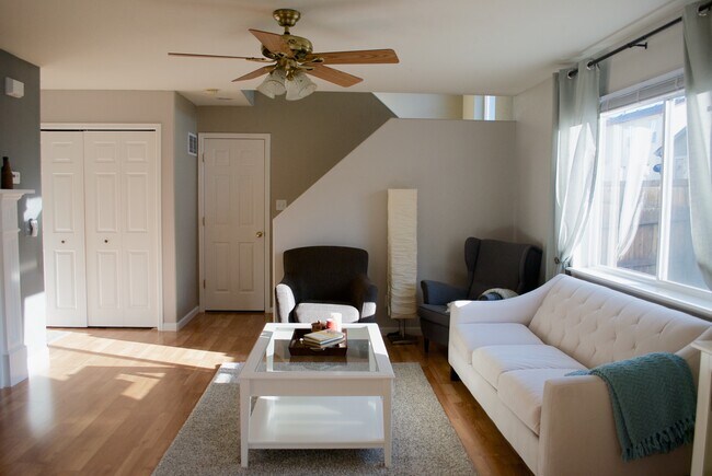 Foto del edificio - 14271 White Peak Dr