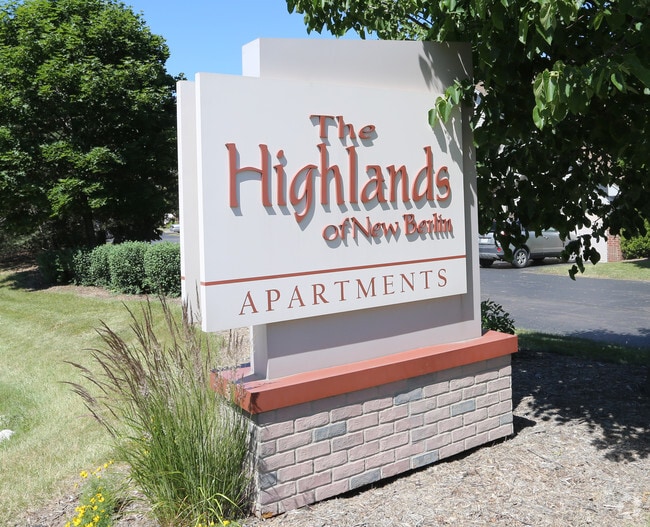 The Highlands of New Berlin Apartments 12445 Mac Alister Way New