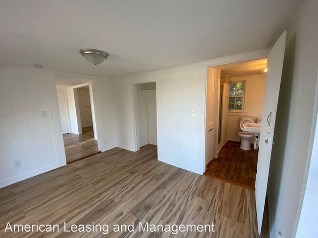 Building Photo - 1 br, 1 bath House - 1006 S 3rd St Unit A